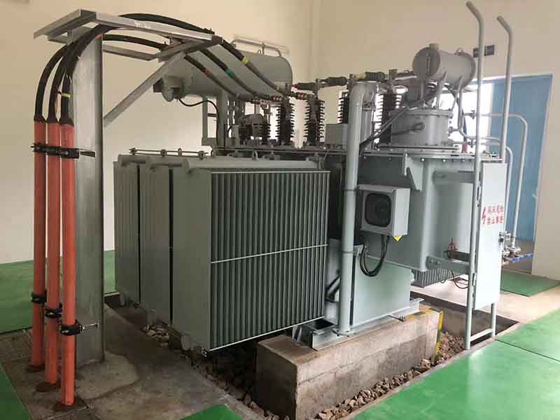 Comparaison du transformateur de distribution entre ci-dessus et inférieur à 800 kVa